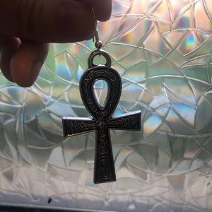SINGLE silver cross earring